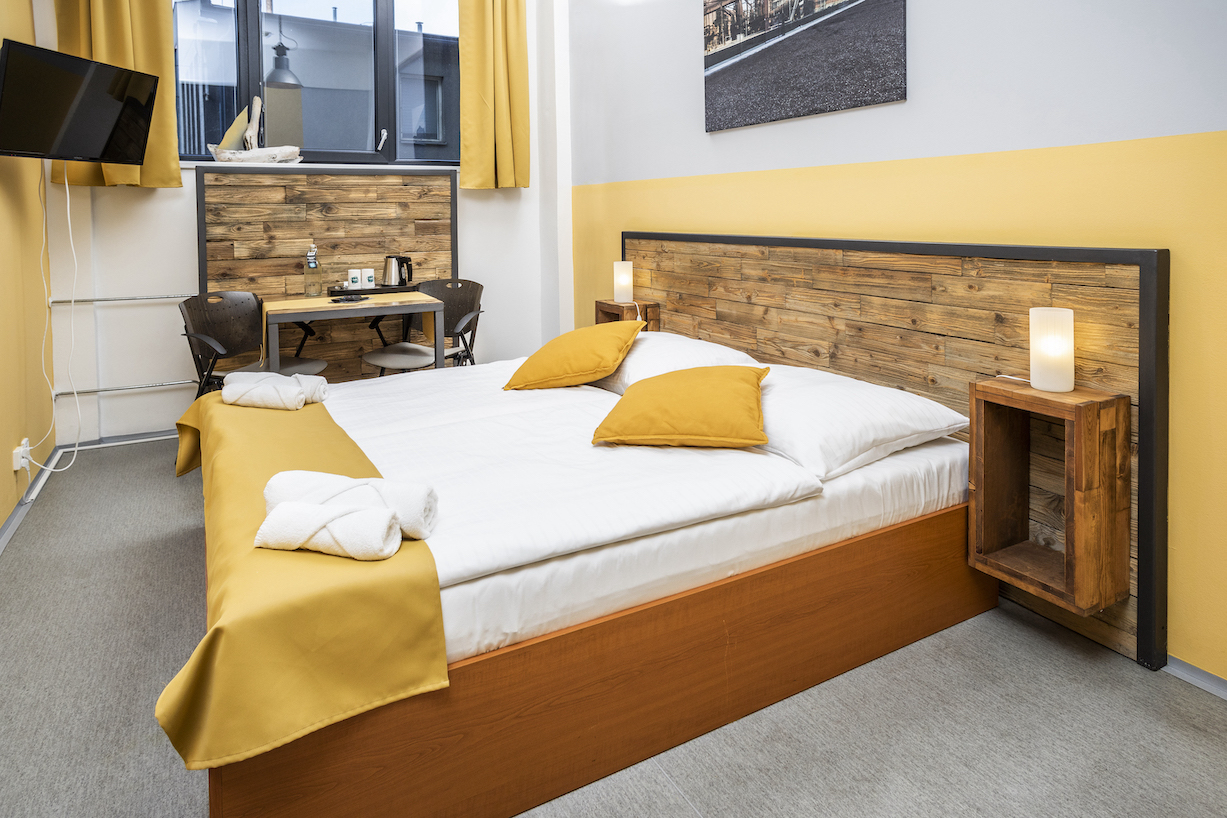 VP1 Standard Plus Room